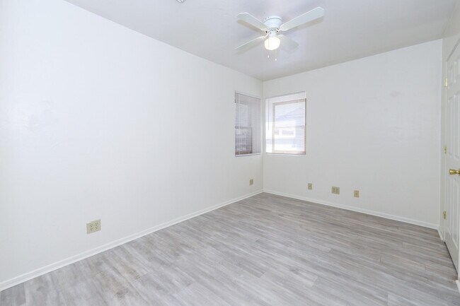 Building Photo - 1014 N 7th Ave