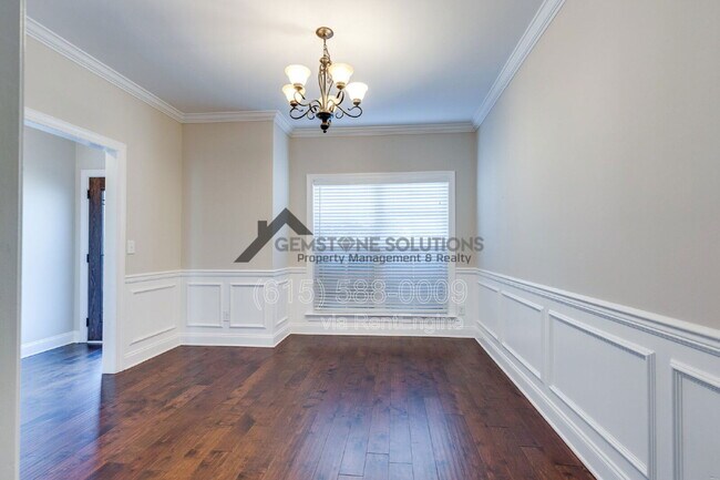 Building Photo - 1634 Earl Ct