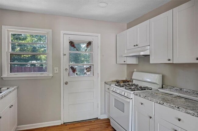 Building Photo - 190 Opal Dr