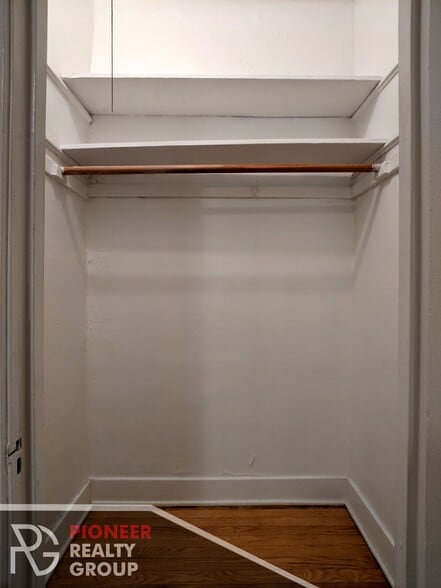 Building Photo - 535 W Arlington Pl