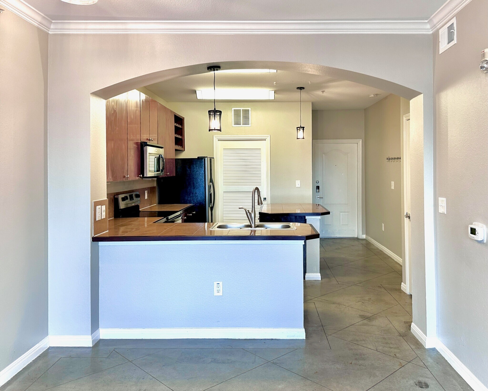 Building Photo - 2505 San Gabriel