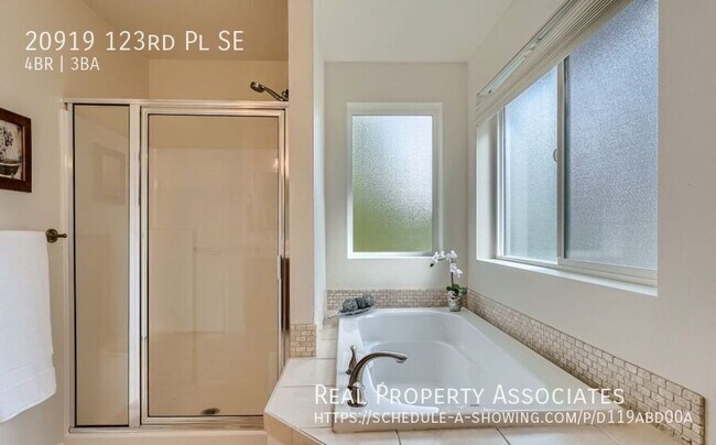 Building Photo - 20919 123rd Pl SE