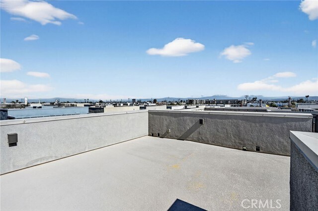 Building Photo - 1015 Somerton Dr