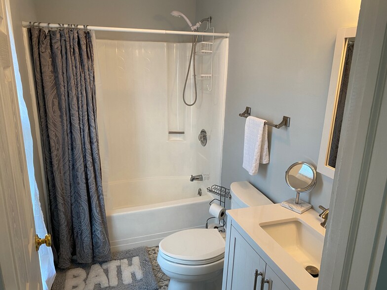 Second floor bathroom - 159 Woodlawn Ave