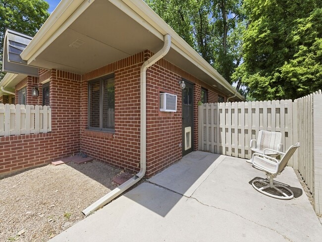 Building Photo - Central Fort Collins Convenience | 2 Bed Condo + Garage Near Drake & College