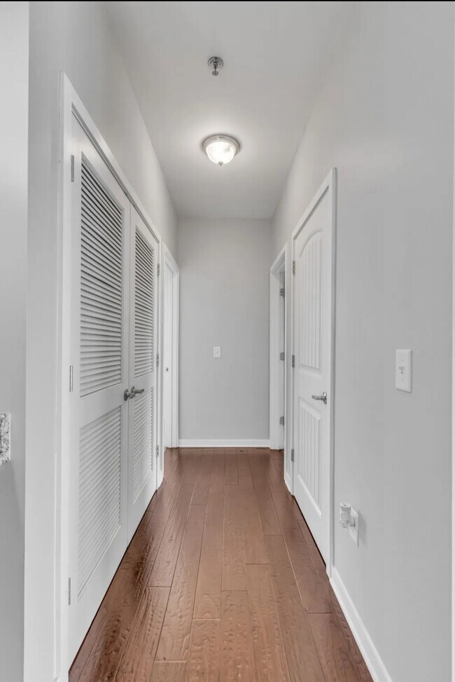 Building Photo - 1118 Litton Ave