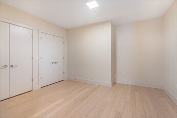 Guest Bedroom - 121 Portland St