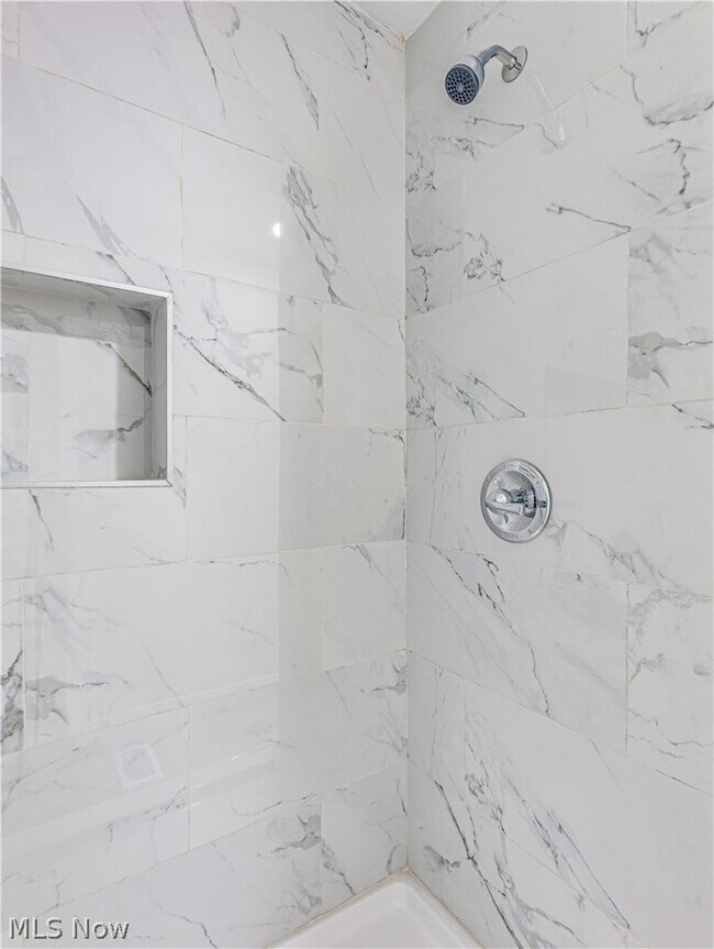 Building Photo - 1537 9th St