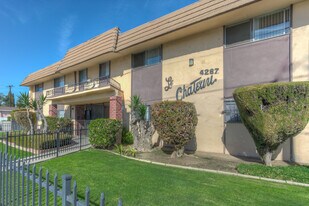 Property Exterior - Le Chateau Apartments