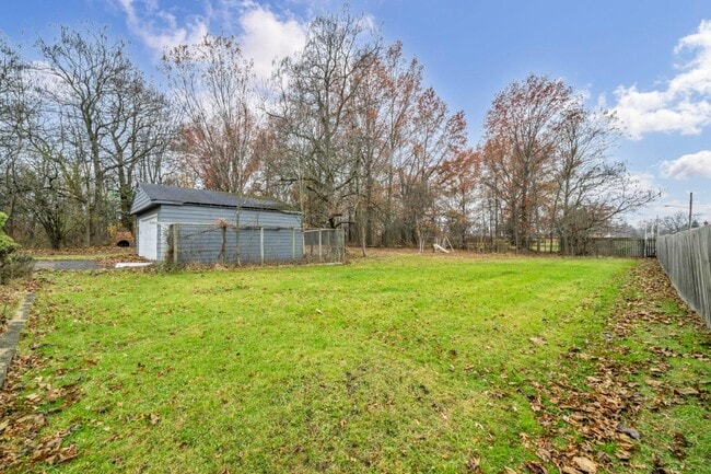 Building Photo - 4730 E 142nd St