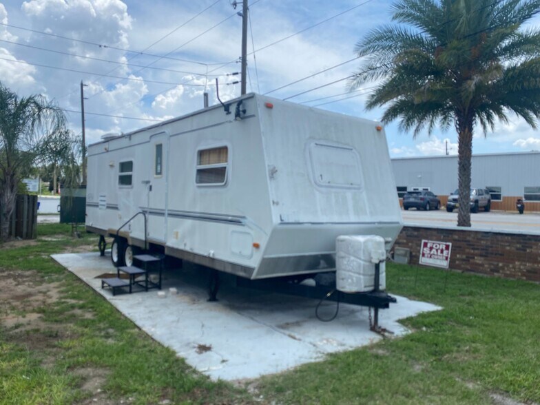 Building Photo - 2900 FL-17