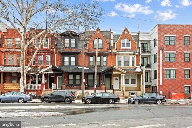 Building Photo - 2317 N 33rd St