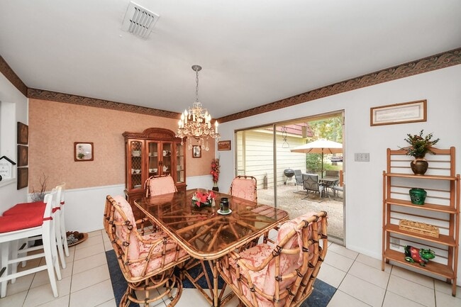 Building Photo - 17 Winged Foot Dr