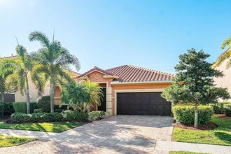 Building Photo - 10636 Ivanhoe Ln