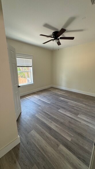 Building Photo - 1322 Fairland Ave