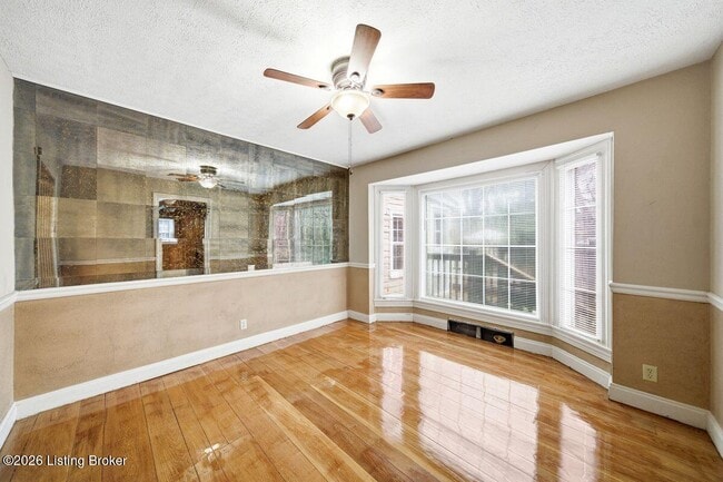 Building Photo - 1209 Valley Dr