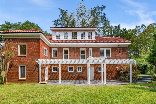 Building Photo - 787 Flat Shoals Ave SE