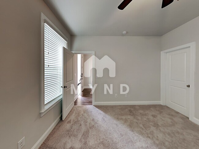 Building Photo - 4030 Maypop Ln