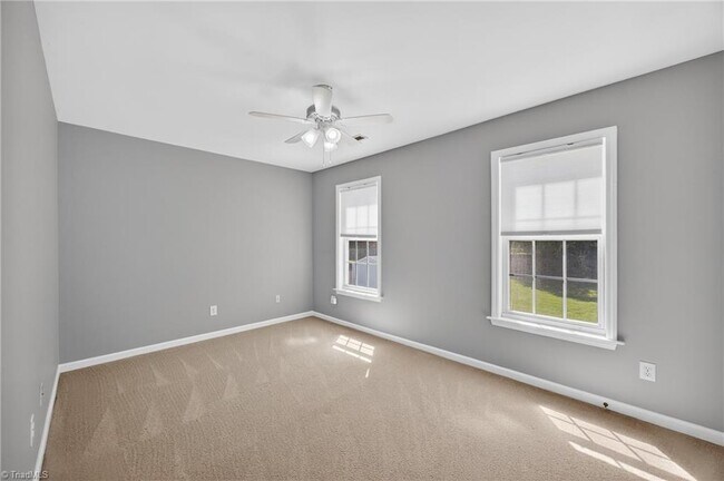 Building Photo - 4018 Berkshire Ct