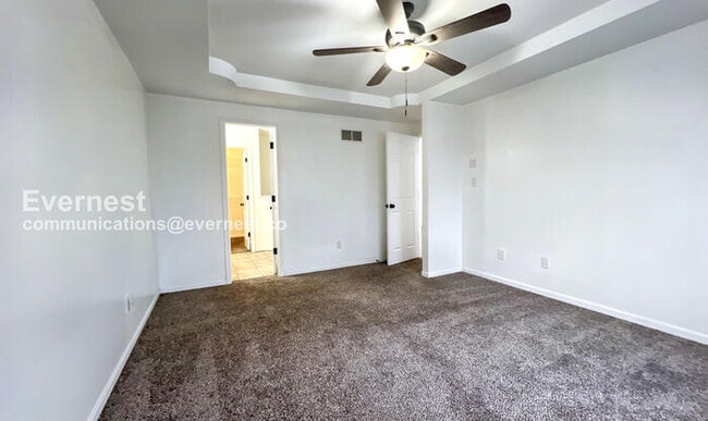 Building Photo - 928 SE 12 Terrace