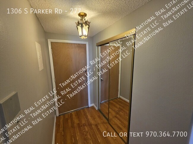 Building Photo - 1306 S Parker Rd