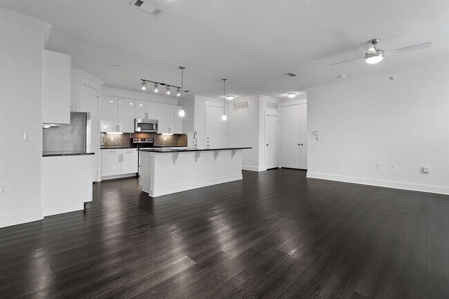 Building Photo - 3300 Towers Blvd