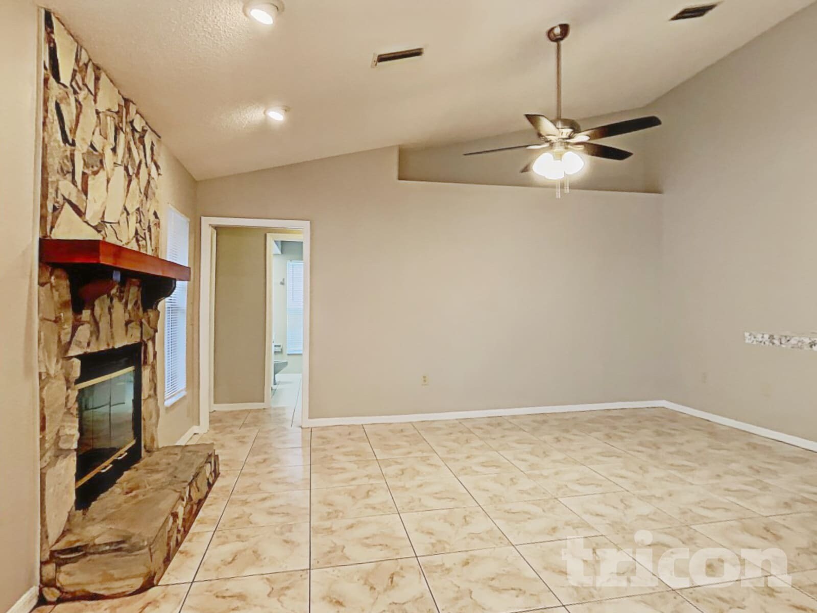 Building Photo - 14638 Coronado Dr