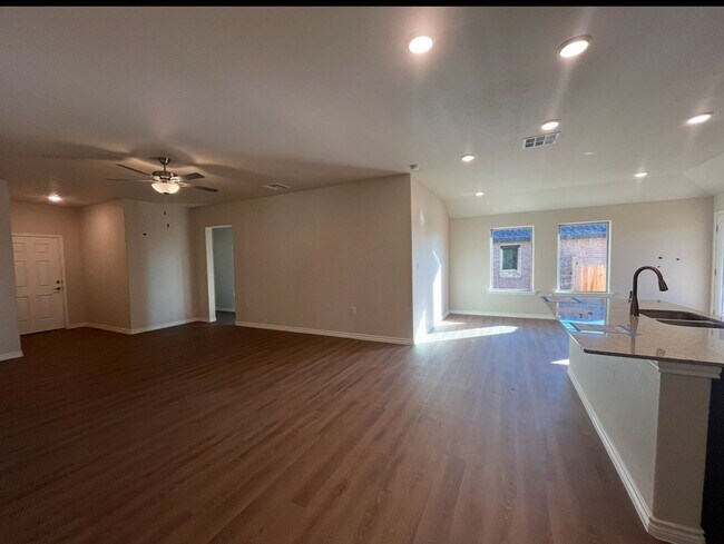 Building Photo - Brand New Construction in Midland, TX