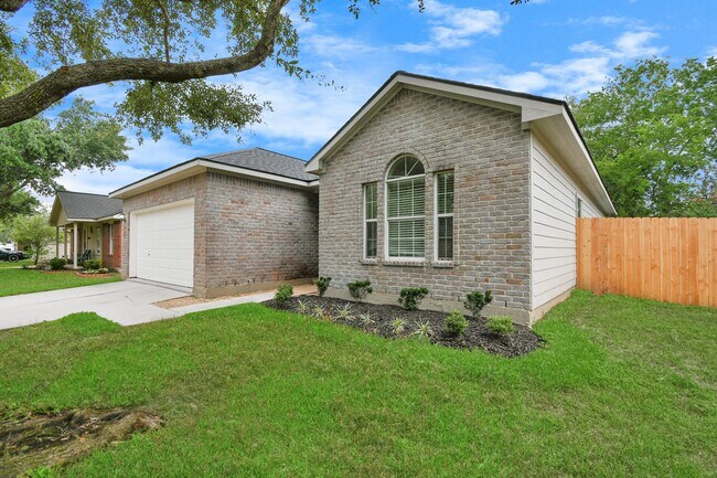 Building Photo - 24118 Wild Horses Ln