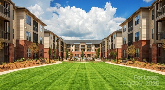 Building Photo - 10624 Parrish St