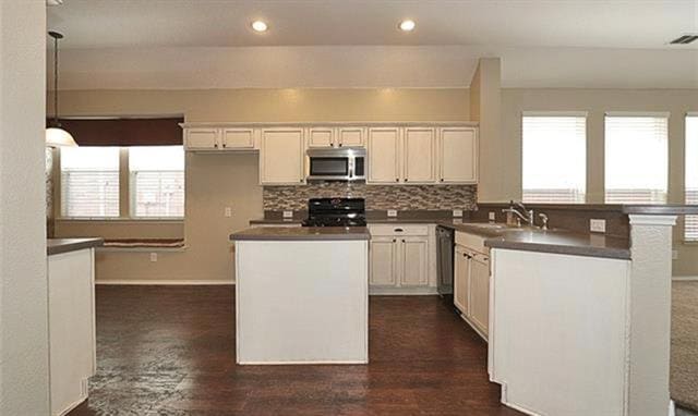 Building Photo - 360 Conroe Cir