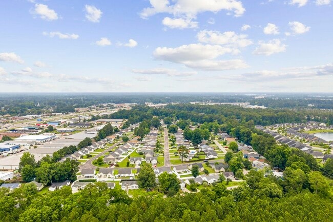 Building Photo - 2375 Morlynn Dr