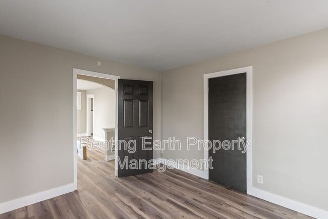 Building Photo - 8212 Toddy Ave