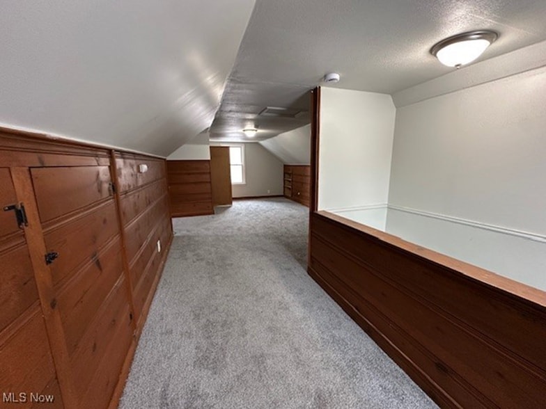 Building Photo - 5185 Anthony St