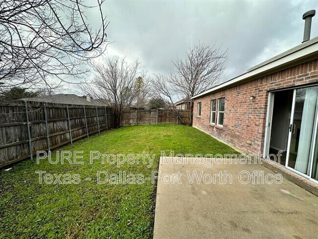 Building Photo - 5033 Caraway Dr