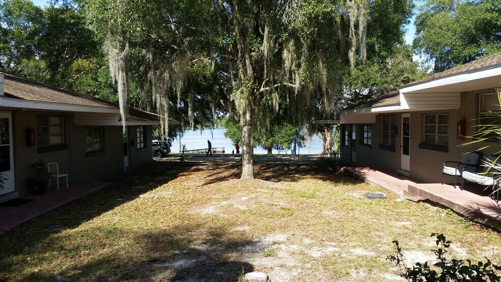 Exterior - 306 Avenue C NE