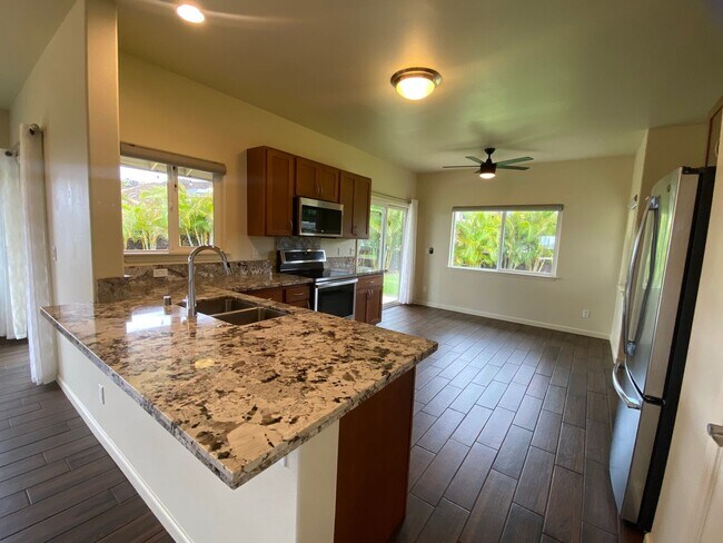 Building Photo - Elegant 3-Bedroom Home at Makai Vista Gated Community – Waikoloa