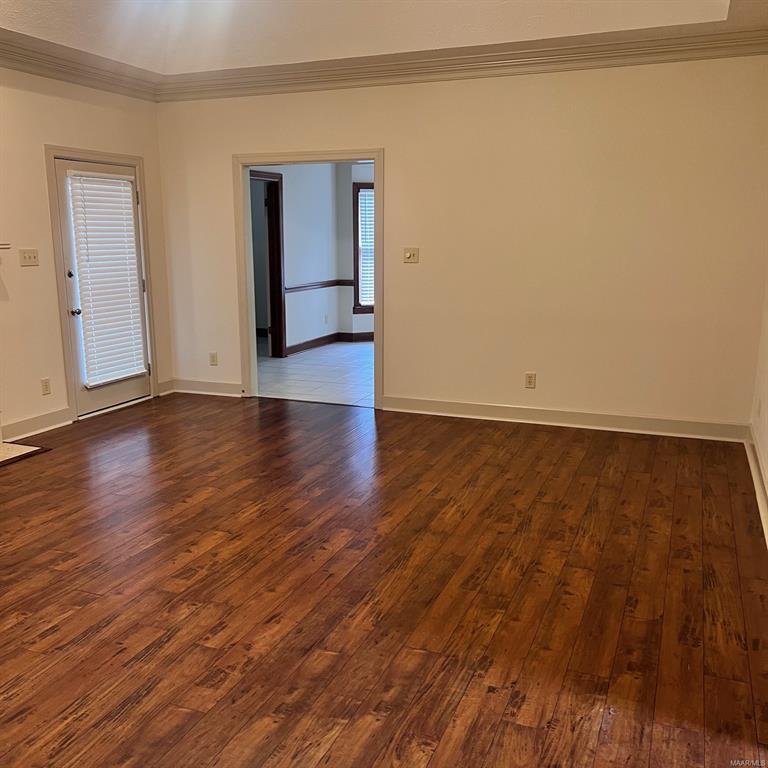 Building Photo - 8706 Twelve Oaks Ln