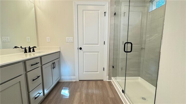 Building Photo - 709 Stickley Oak Way