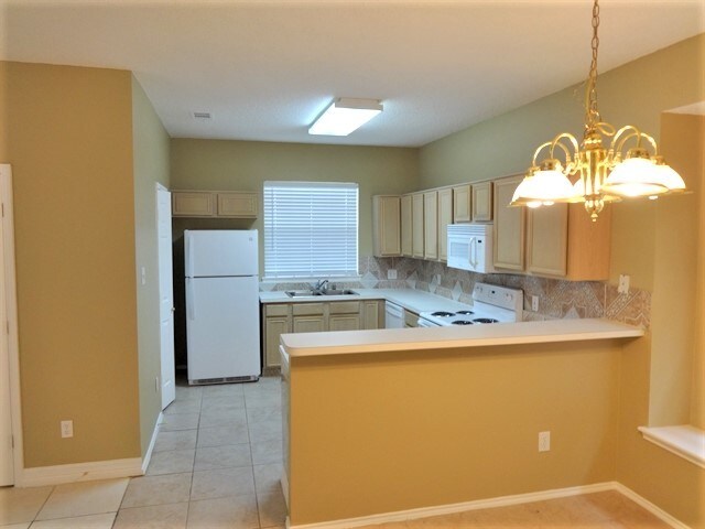 Building Photo - 1321 Marken Ct