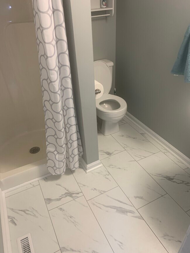 Building Photo - 3509 Squires Woods Way