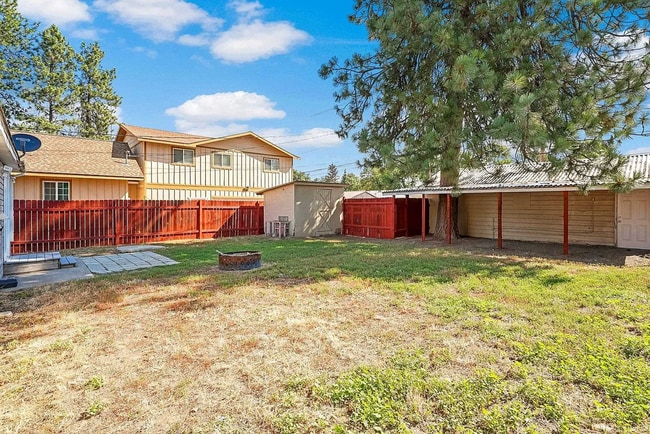 Building Photo - Charming 2 Bed, 1 Bath Rancher w/ Garage! *HOLIDAY SPECIAL: $1,000 OFF!*