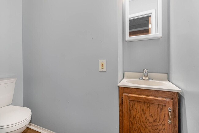 Building Photo - West Shore School District Town-Home For R...