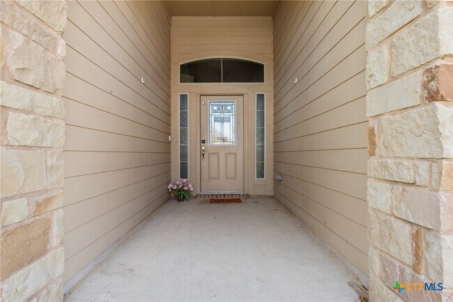 Building Photo - 6800 Mustang Creek Rd