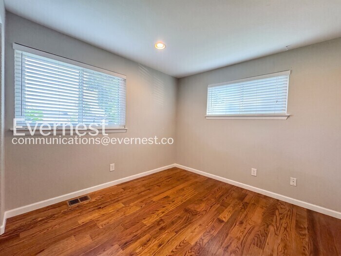 Building Photo - 4220 S Inca St