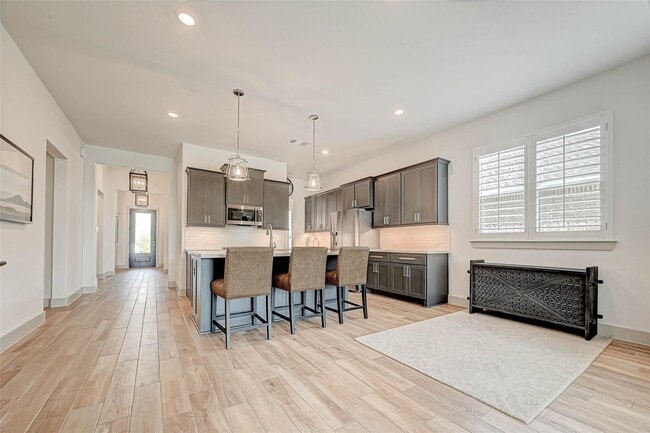 Building Photo - 24918 Flint Lake Dr