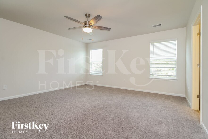 Building Photo - 304 Ashborne Ln