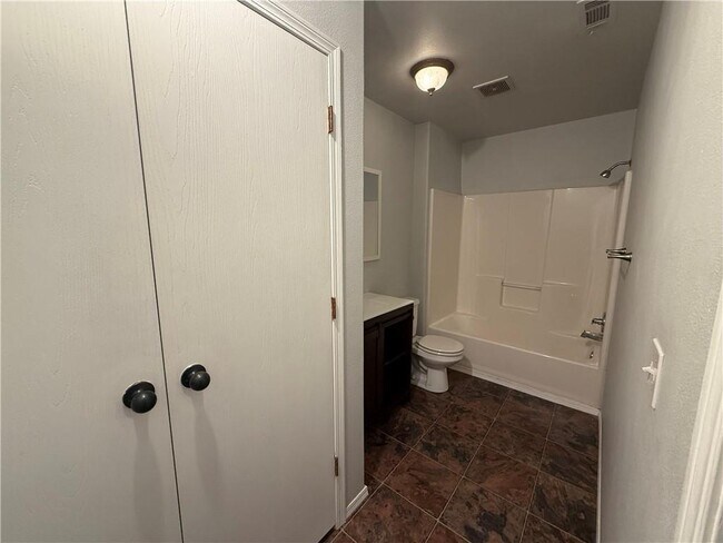 Building Photo - 8148 Randall Ln
