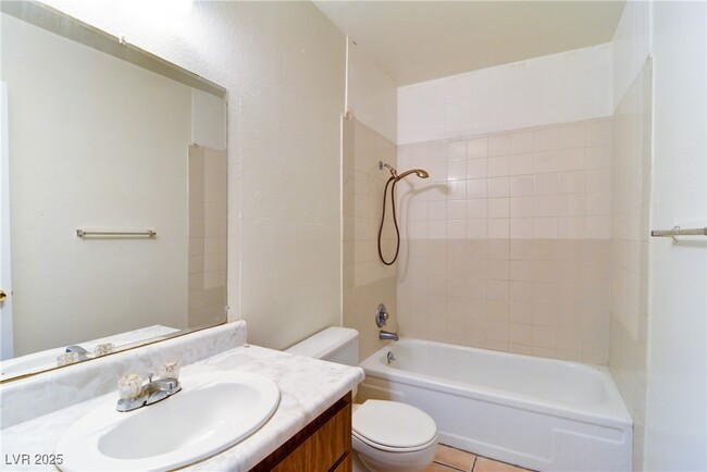 Building Photo - 6200 Camino De Rosa Dr