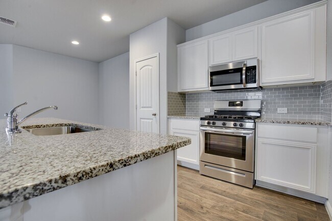 Building Photo - 14222 Handel Dr